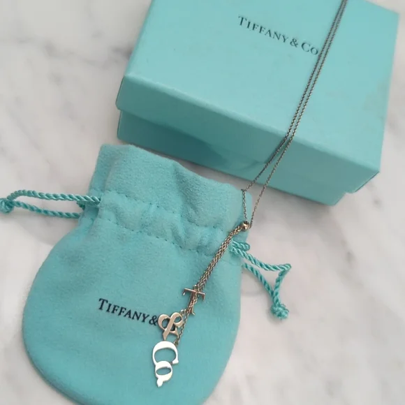 discontinue to Tiffany and Co Sterling silver necklace - Picture 3 of 3